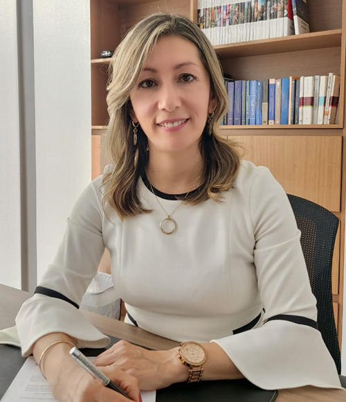 Elizabeth Cabrera - Paralegal
